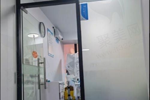 深圳麦瑞口腔门诊诊室