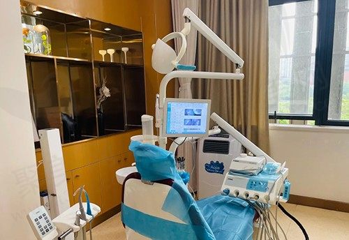 成都新桥口腔医院（高新院）诊疗室