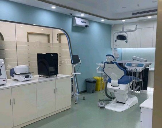 深圳爱牙乐口腔门诊部诊室
