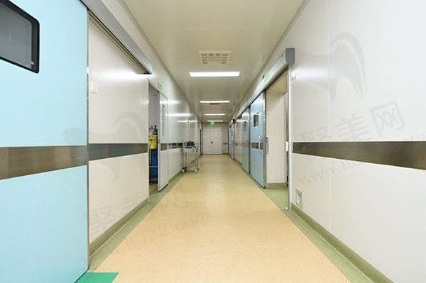 重庆军科整形美容医院手术室外