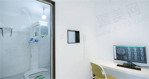 易启美口腔面诊区