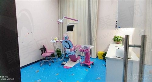 李怀业口腔儿童就诊