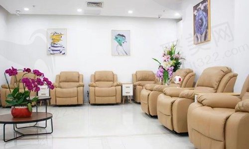 深圳佰视佳眼科等候区