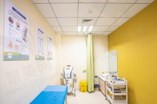 郑州爱尔眼科诊疗室