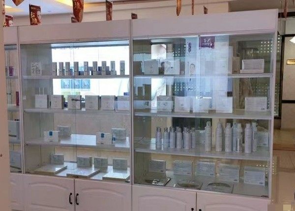 广元医而美美华整形产品展示区