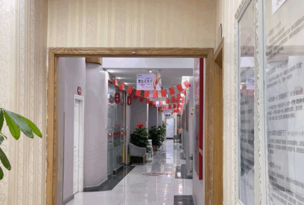 东莞韩美美容医院过道