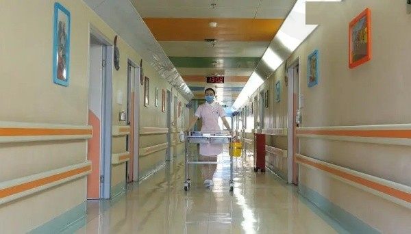 湖南省儿童医院走廊