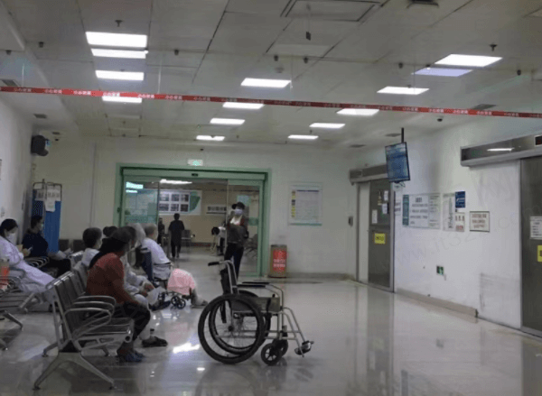 辽宁省人民医院候诊区