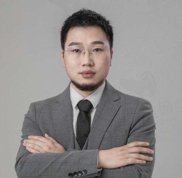 周磊