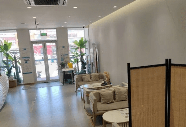 烟台和合仁峰口腔门诊部休息区