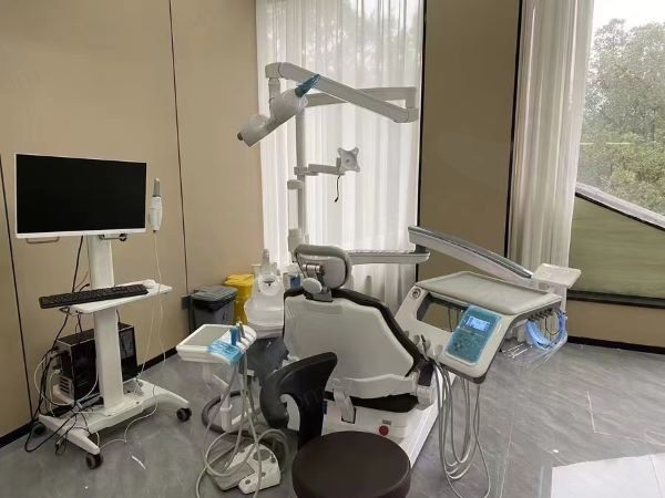 耒阳诺贝尔口腔门诊部牙椅2