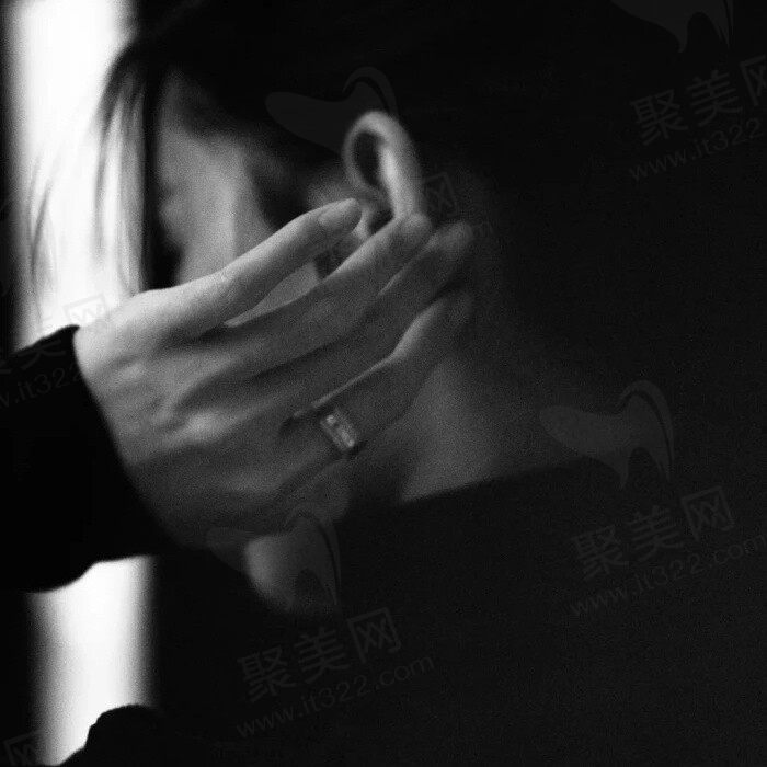  深海的鱼 