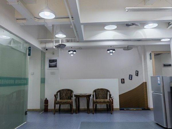 重庆晓龙口腔诊所店内环境