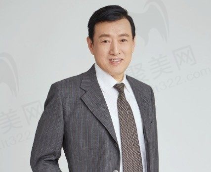 李明