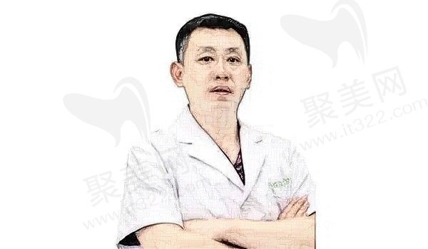 董泰巍