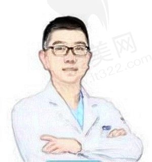 李高伟