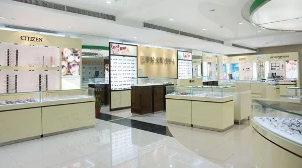 上海新视界眼科医院配镜区
