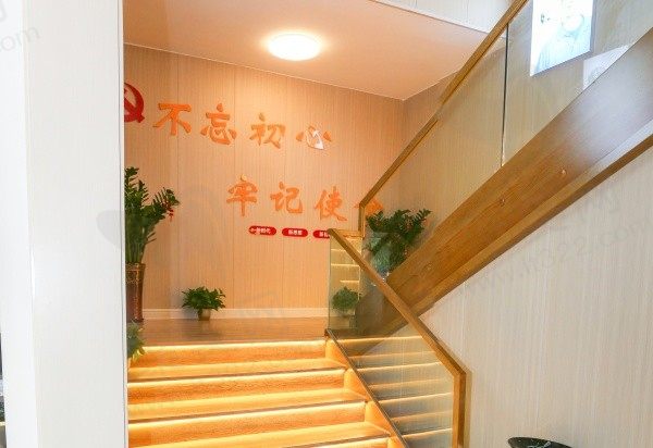 金华贝佳口腔楼梯
