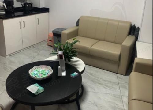 深圳麦瑞口腔门诊休息区
