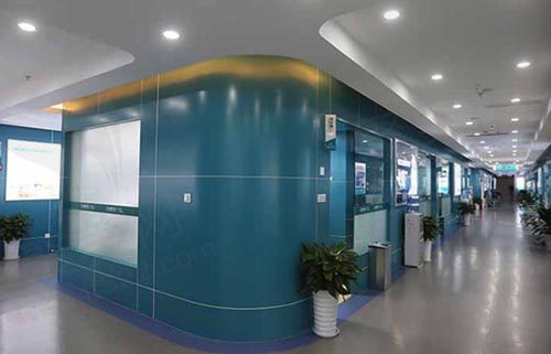 成都新桥口腔医院走廊