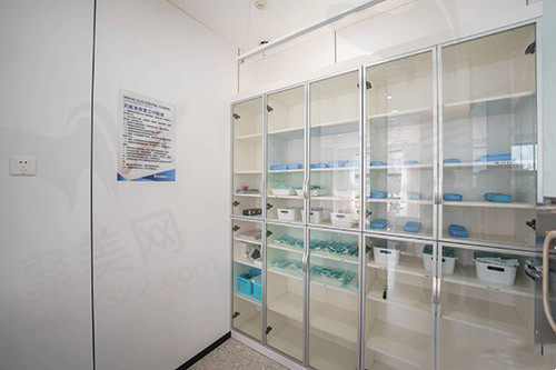 西安旺座齿科无菌器具储备室