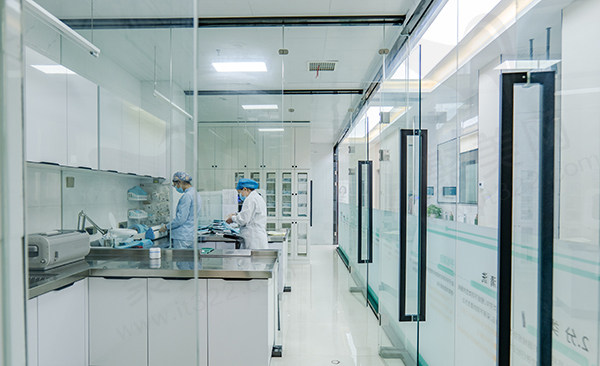 鹤壁德善口腔门诊部（淇河牙科旗舰院）消毒间