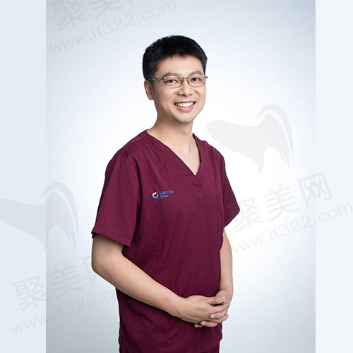 昆明蓝橙口腔医院吴拓江