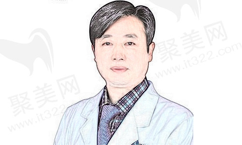 腾冲德博口腔诊所张干医生