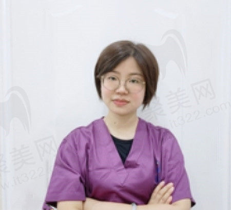  严捷