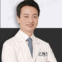 韩国欧佩拉整形医院代表院长——金锡汉