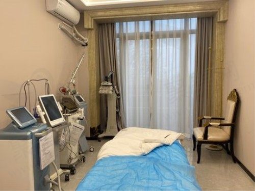 长沙研颜医疗美容医院诊室
