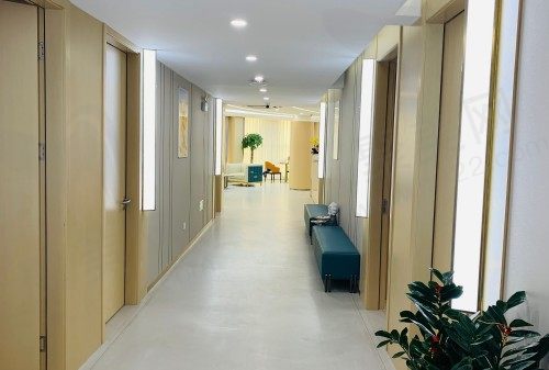 红房子医美走廊