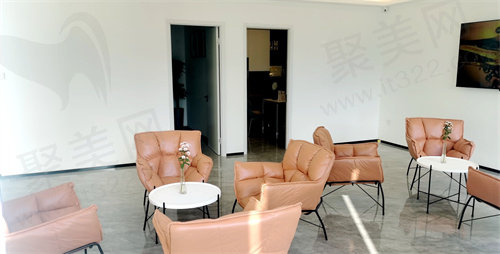 东美美容店