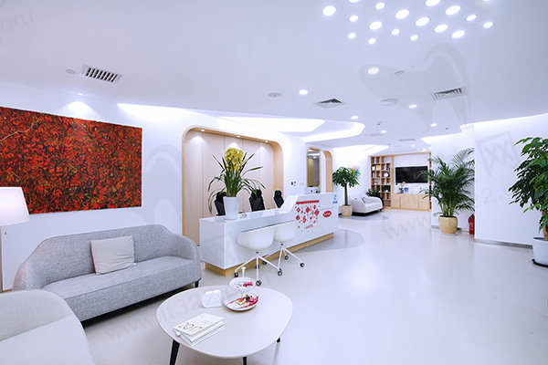 师丽丽做双眼皮修复口碑评价 师丽丽做双眼皮修复口碑评价