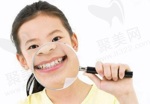 两岁宝宝牙齿发黄怎么回事？