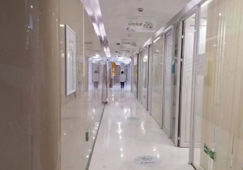 杭州辰昕美容口腔医院过道