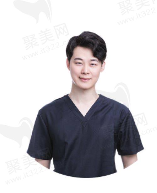 南昌经开品众口腔程龙医生怎么样