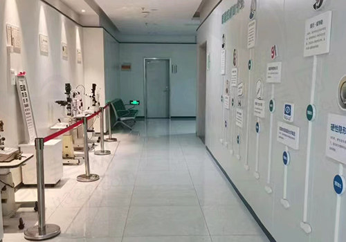 合肥东南眼科医院过道
