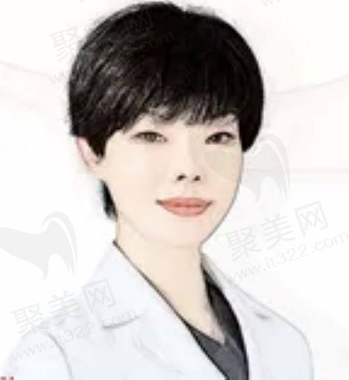 广西贺州牙博士口腔门诊部艾华医生