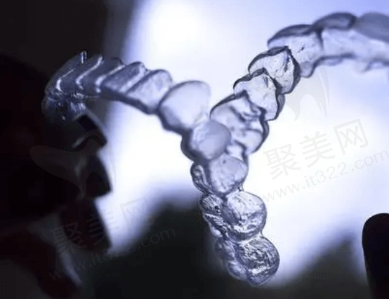 牙齿矫正的价格