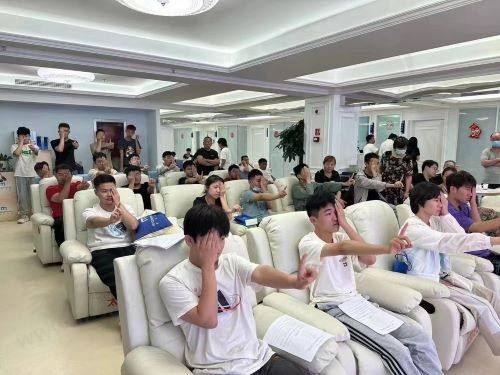  大连麦迪格眼科医院位置