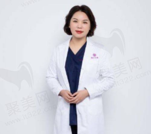 决定去重庆华美做隆胸手术