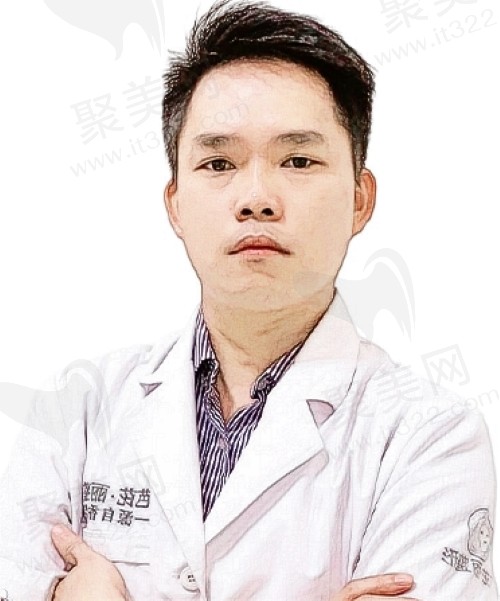 严飞