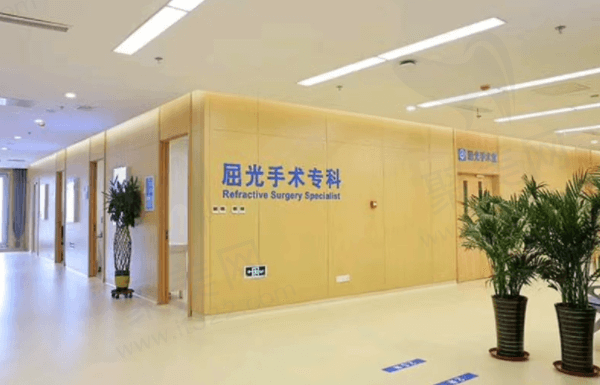 沈阳普瑞眼科医院价格表查询
