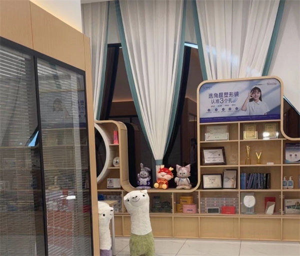 大连何氏眼科医院
