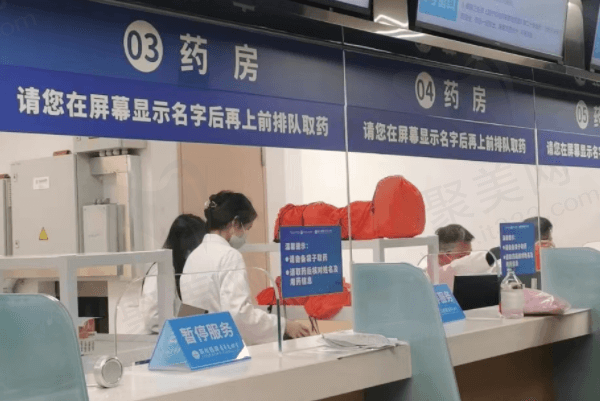 广东省人民医院眼科医生团队