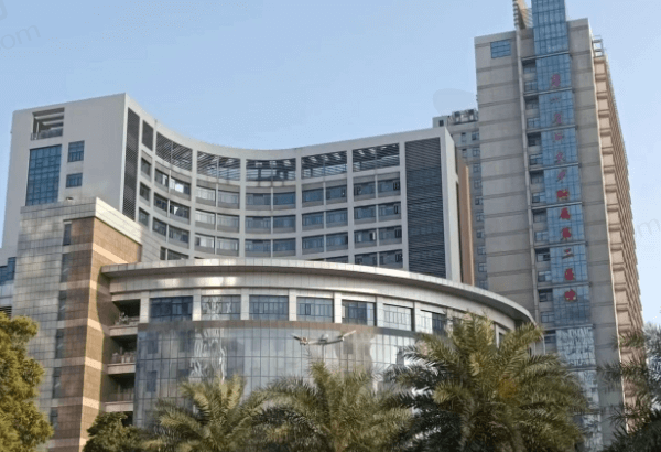 广州医科大学附属第二医院眼科正规吗