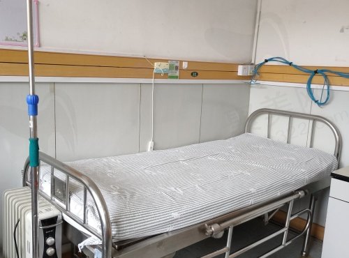 大连市中心医院眼科医生介绍