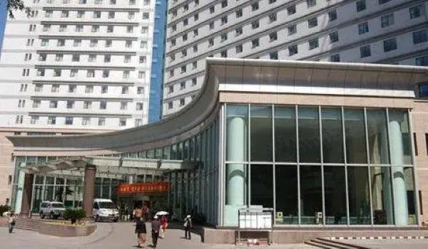 新疆医科大学一附院易湘龙怎么预约