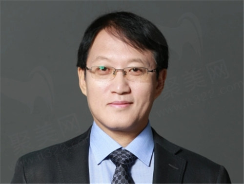 沈阳杏林整形外科朱石江医生图
